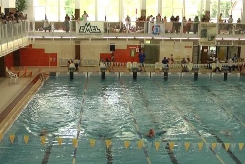 Bajai Sportuszoda Kecskeméti fürdő, Kecskeméti strand, bács-kiskun megyei fürdő, bács-kiskun megyei strand, Bajai sportuszoda